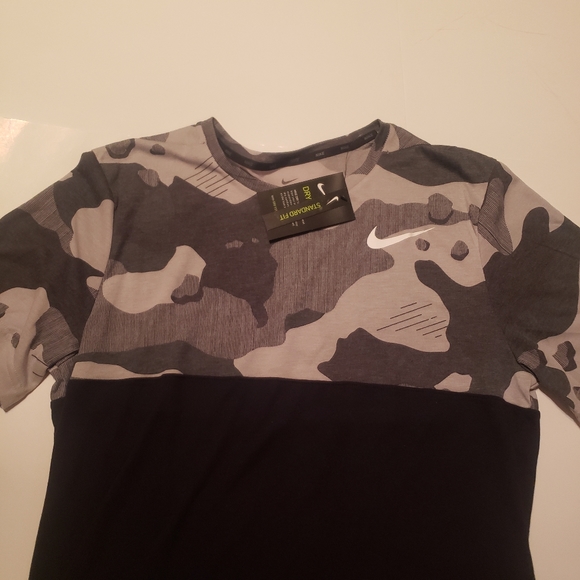 Nike Dry Legend Camo Black Top Half Print Tee - Picture 12 of 16